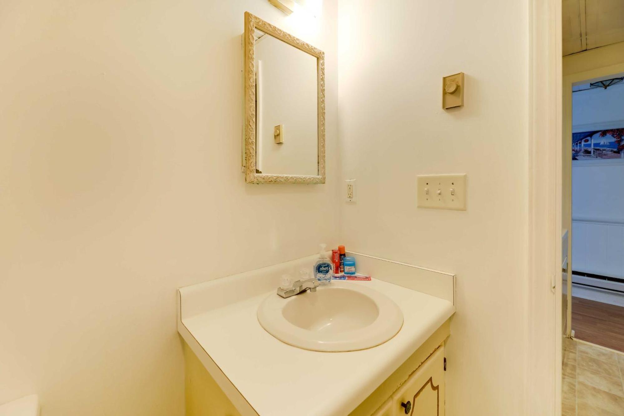 Hannahs Place - Quaint And Cozy Apt By The Beach! Emerald Isle Extérieur photo
